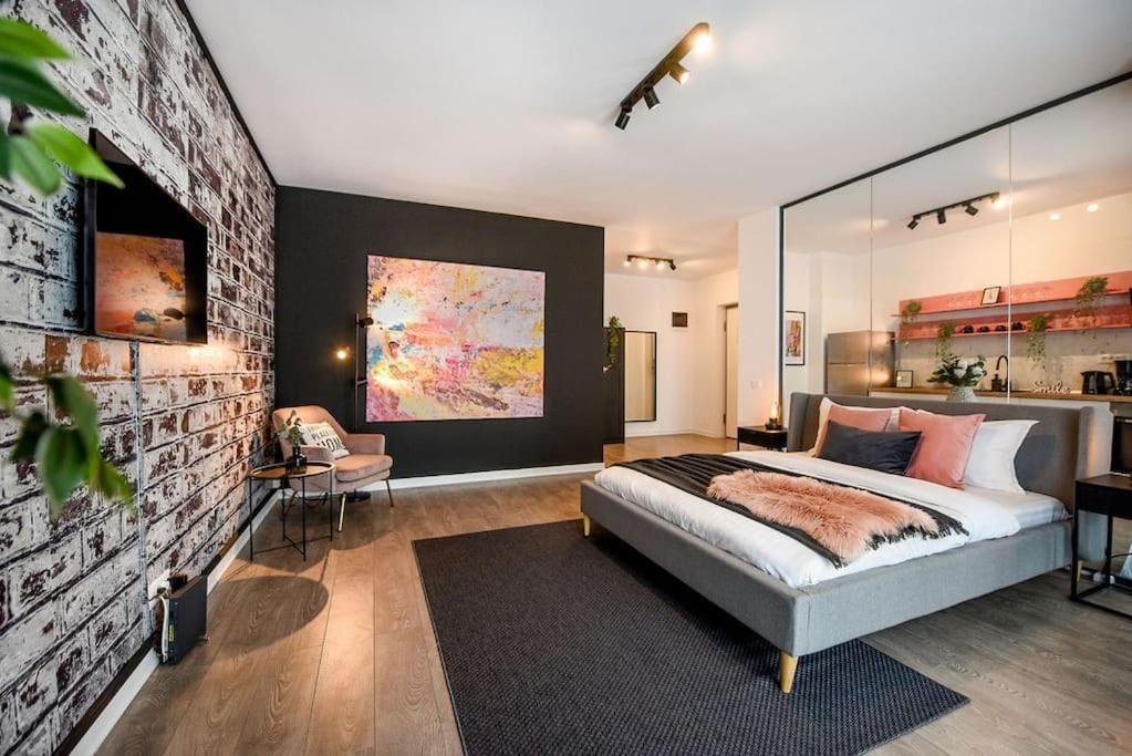 Apartment Pink Cloud
