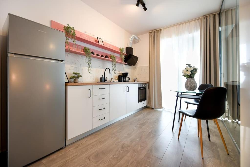 Pink Cloud Apartament *